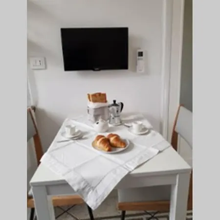 Casa Retro. Historic Center - Apartment La Spezia