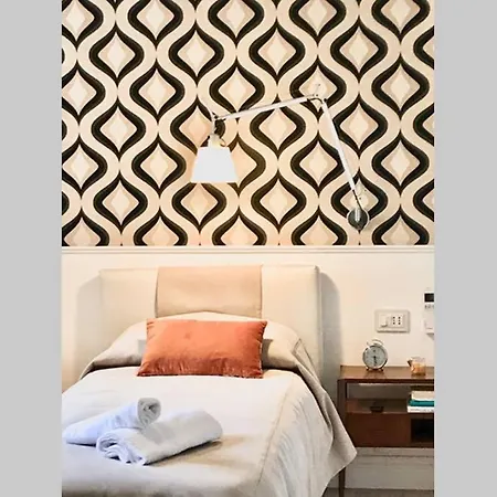 Appartamento Casa Rétro. Historic Center - La Spezia